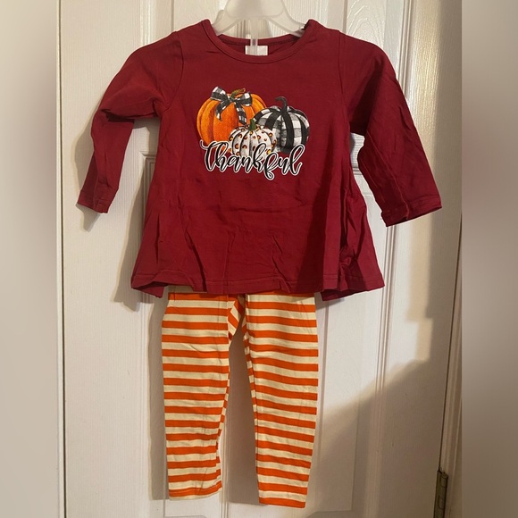 New Thankful Fall Outfit - - Picture 1 of 6